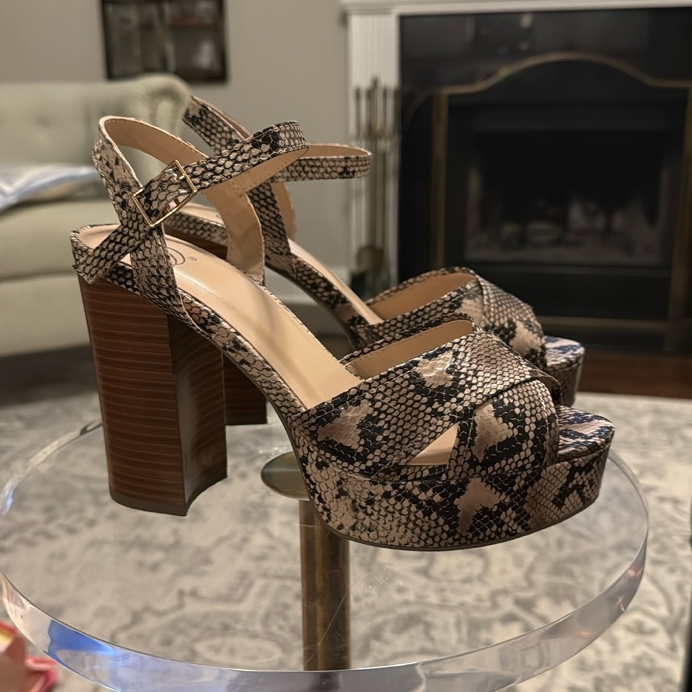 Snake Platform Heels - size 8